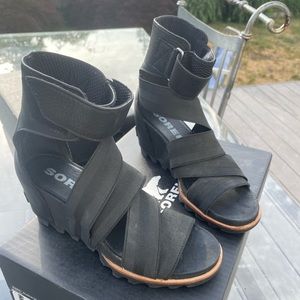 Sorel Joanie Gladiator II wedge sandal, size 7